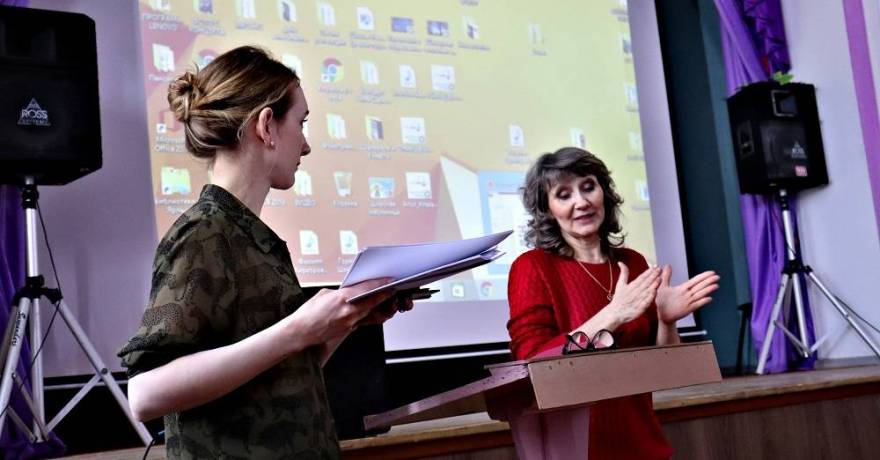 Сотрудники мордовских музеев и волонтеры за три месяца выучат язык жестов, чтобы общаться на фестивале с делегациями из России, Латвии и Норвегии