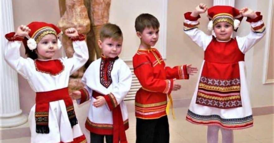 В Саранске проходит конкурс чтецов на мокшанском и эрзянском языках