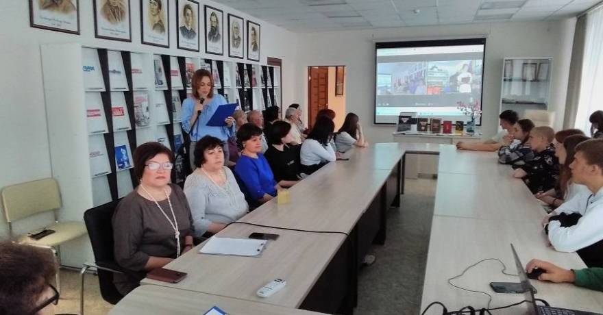 В Ковылкинской модельной библиотеке состоялся телемост с городом Шахтерском Донецкой Народной республики