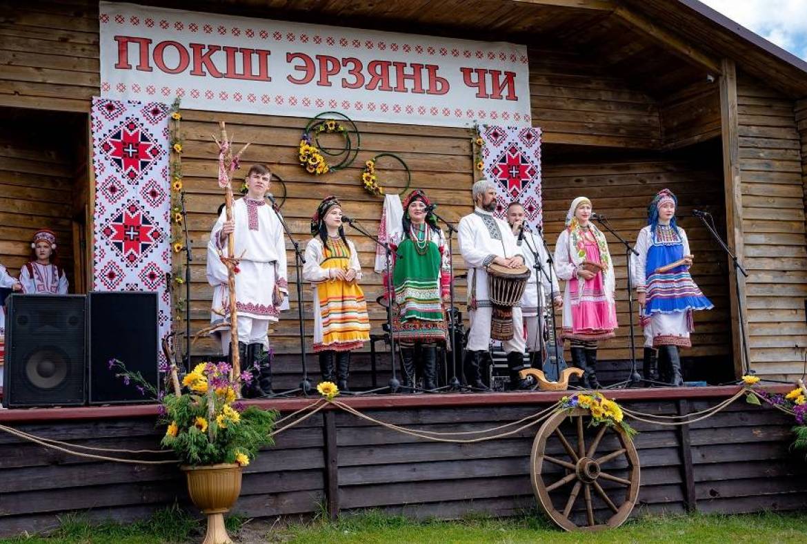 Государственный фольклорный ансамбль «Торама» стал украшением «Большого дня эрзян» в Пензенской области