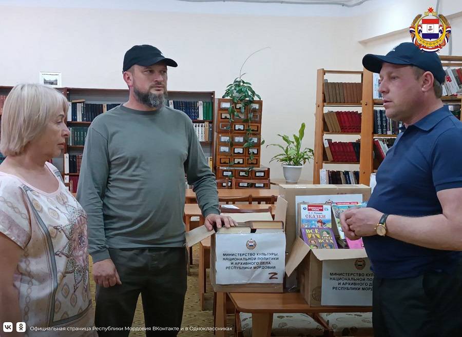В Каланчакскую библиотеку Херсонской области доставили книги из Мордовии