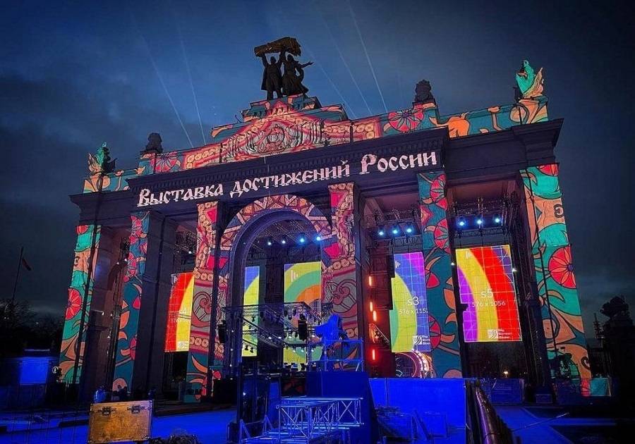 На выставке-форуме «Россия» на ВДНХ пройдет проект «Голоса страны» под художественным руководством К.Ю.Богомолова