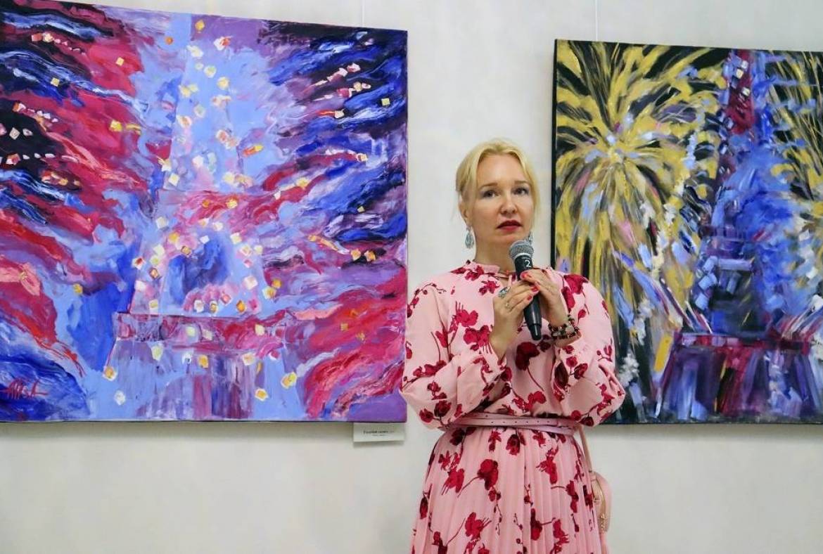 В Музее Эрьзи состоялось открытие персональной выставки российско-французского живописца, члена Союза художников Франции Алисы Казаковой