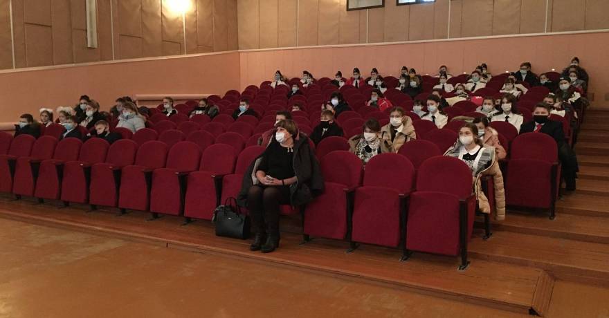 В 1-ом полугодии 2021 года кинозал «Звезда»  МУ «Ельниковский РДК» посетили 6870 человек
