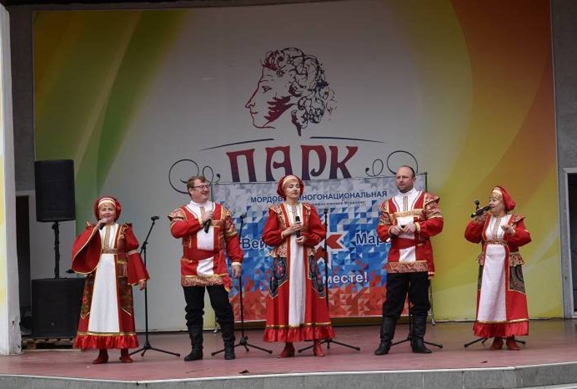 В Саранске отшумел национально-фольклорный праздник «Шумбрат!»