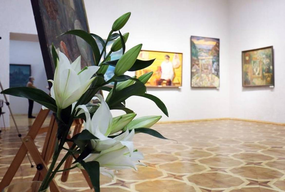 В Выставочном зале музея Эрьзи открылась выставка «Валентин Попков. Долгий свет души»