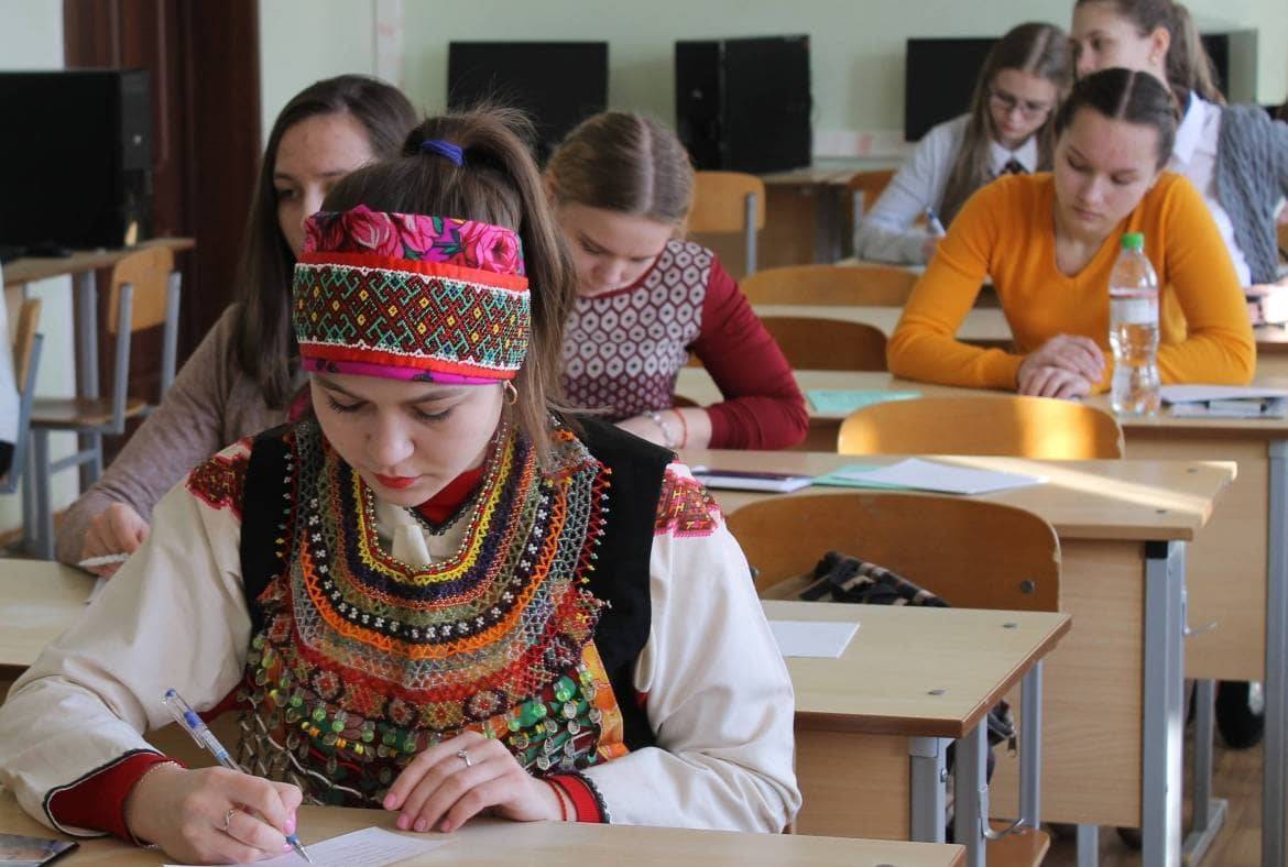Жители России напишут диктант на мокшанском и эрзянском языках