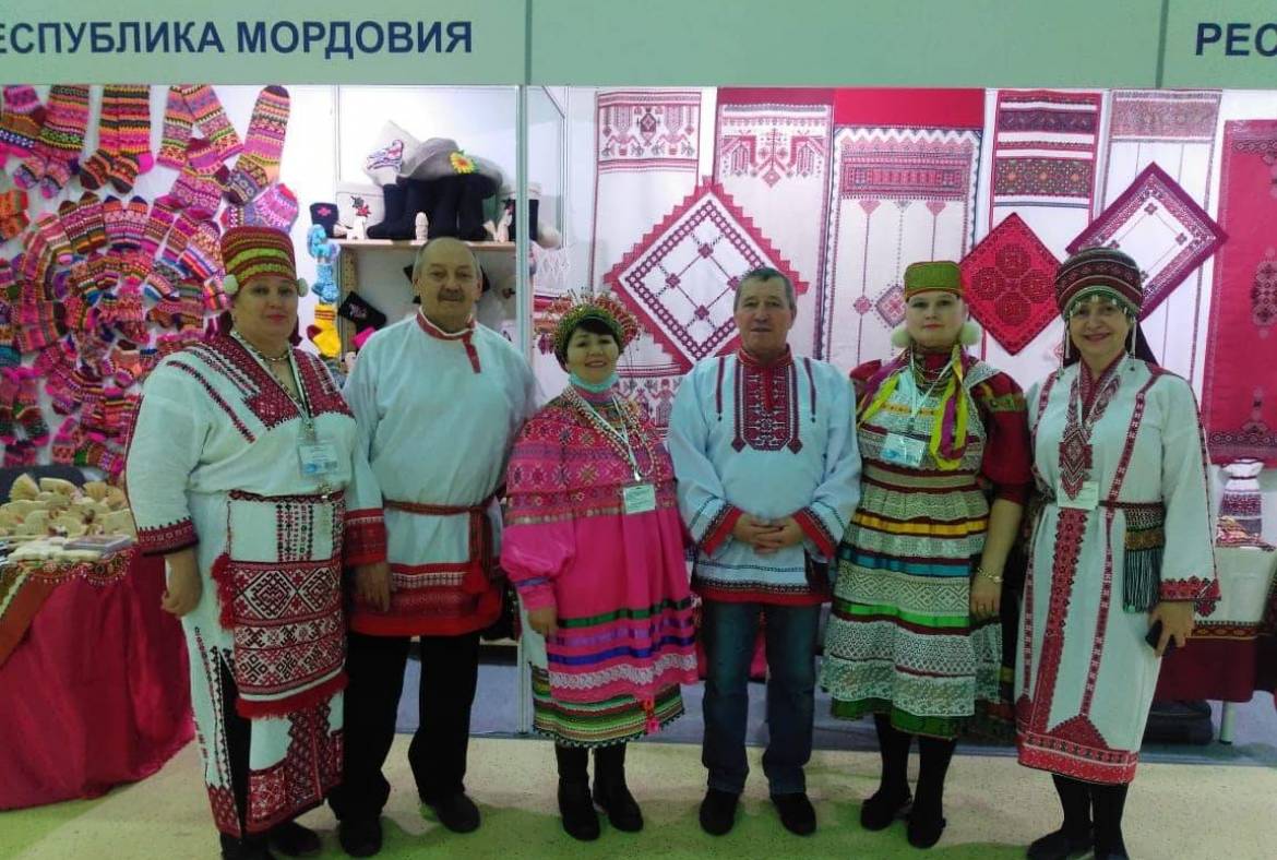 Народные художественные промыслы Республики Мордовия были представлены на Выставке-ярмарке «ЛАДЬЯ. Зимняя сказка-2021»