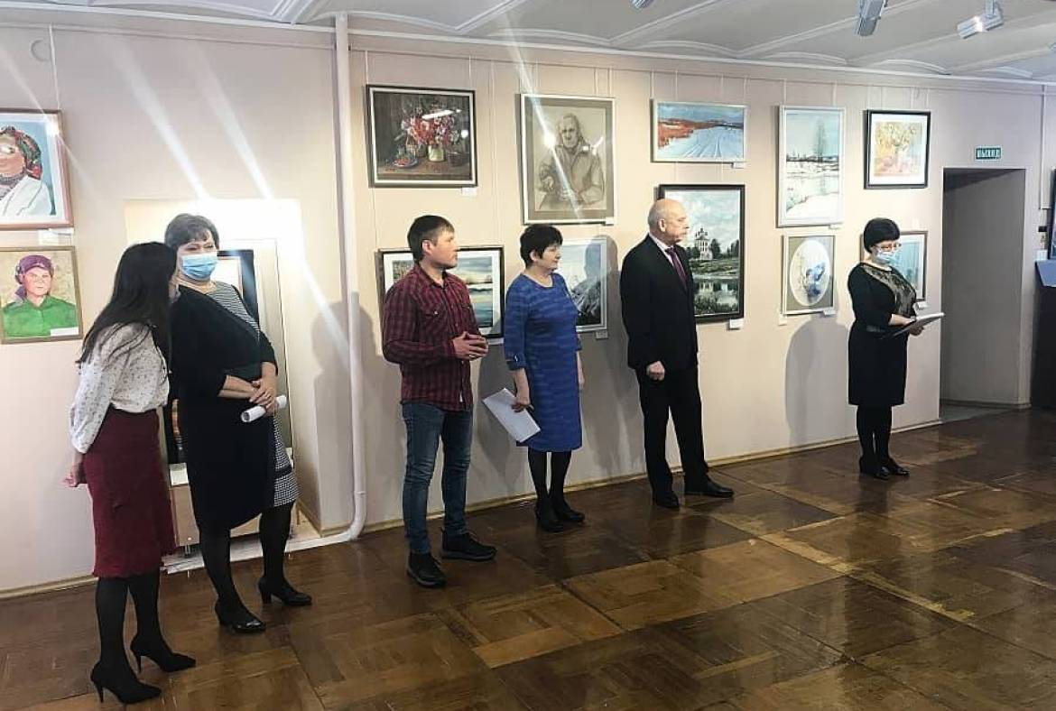 В Музее мордовской народной культуры открылась выставка творческих работ преподавателей детских художественных школ и школ искусств Республики Мордовия