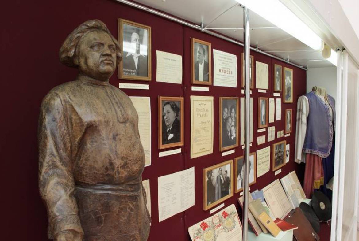 В Краеведческом музее имени И.Д. Воронина начала работать выставка «Мордовский Шаляпин»