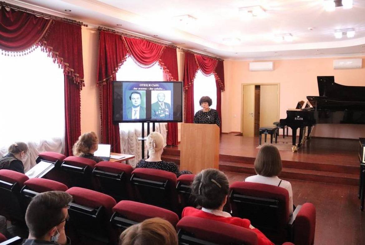 В Саранском музыкальном училище им. Л.П. Кирюкова прошёл Открытый республиканский форум «Земли родной певучие страницы»