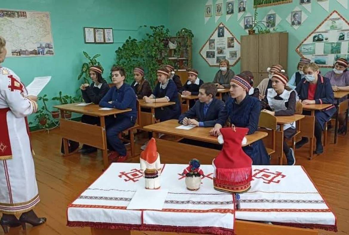 Жители Татарстана написали диктант на мокшанском и эрзянском языках
