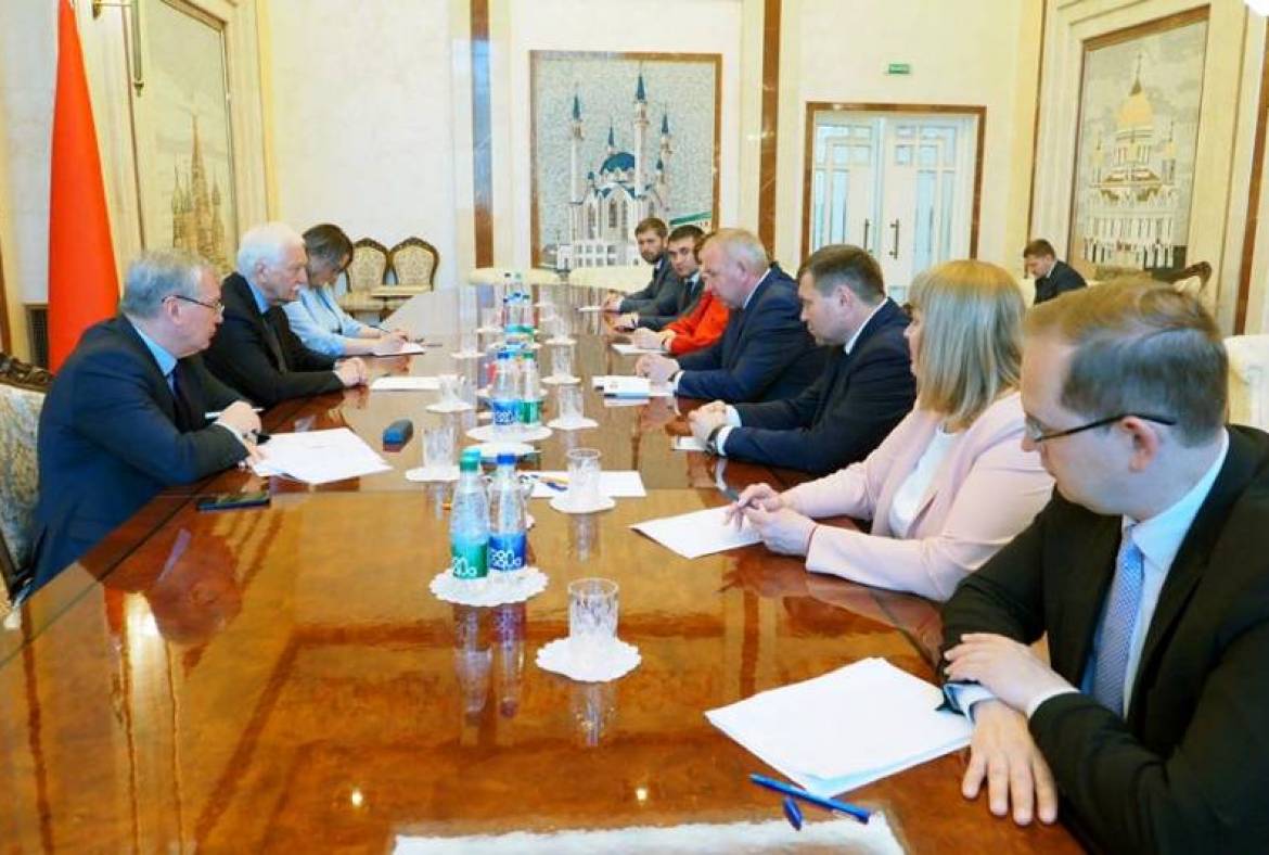 В Минске состоялась встреча официальной делегации от Мордовии с Чрезвычайным и Полномочным Послом России в Республике Беларусь Борисом Грызловым
