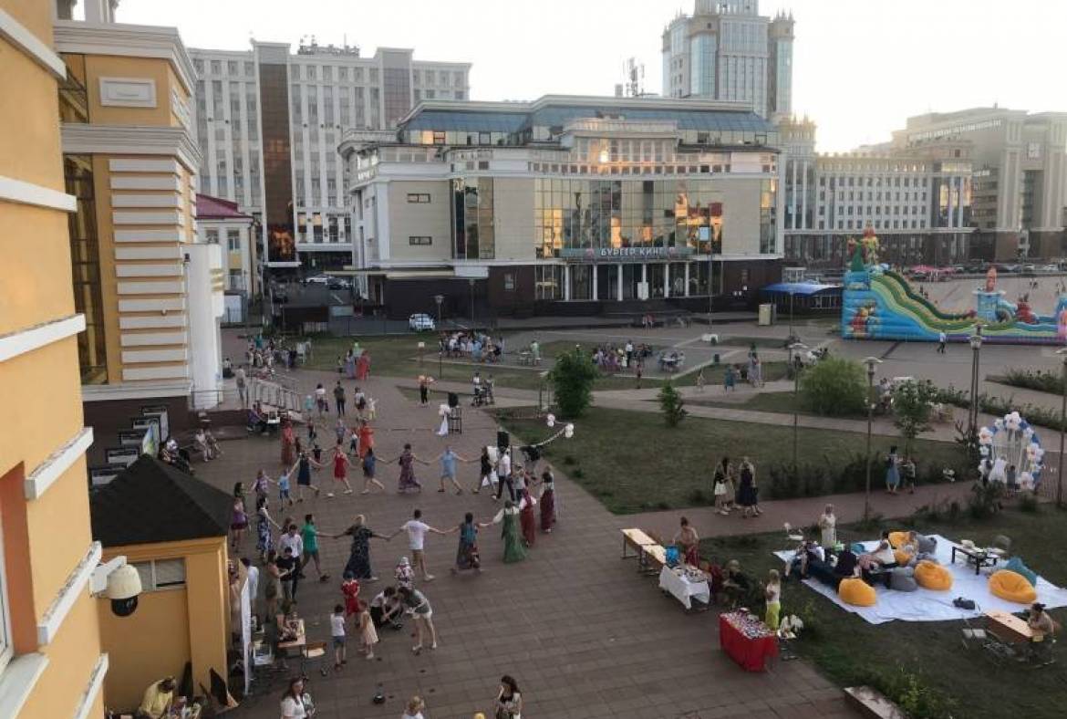 В Пушкинке прошел семейный опен-эйр фестиваль «Ромашковое счастье»