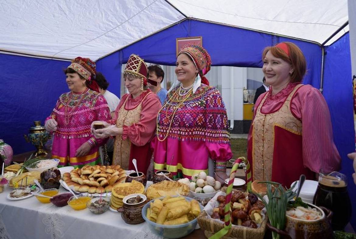 В селе Кочелаево Ковылкинского района широко отметили фестиваль русской народной песни «Околица»