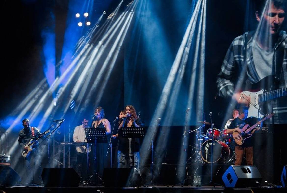 XXVII Межрегиональный рок-фестиваль ВЗГЛЯД НАЗАД вновь состоится на главной сцене Мордовской Государственной Филармонии!