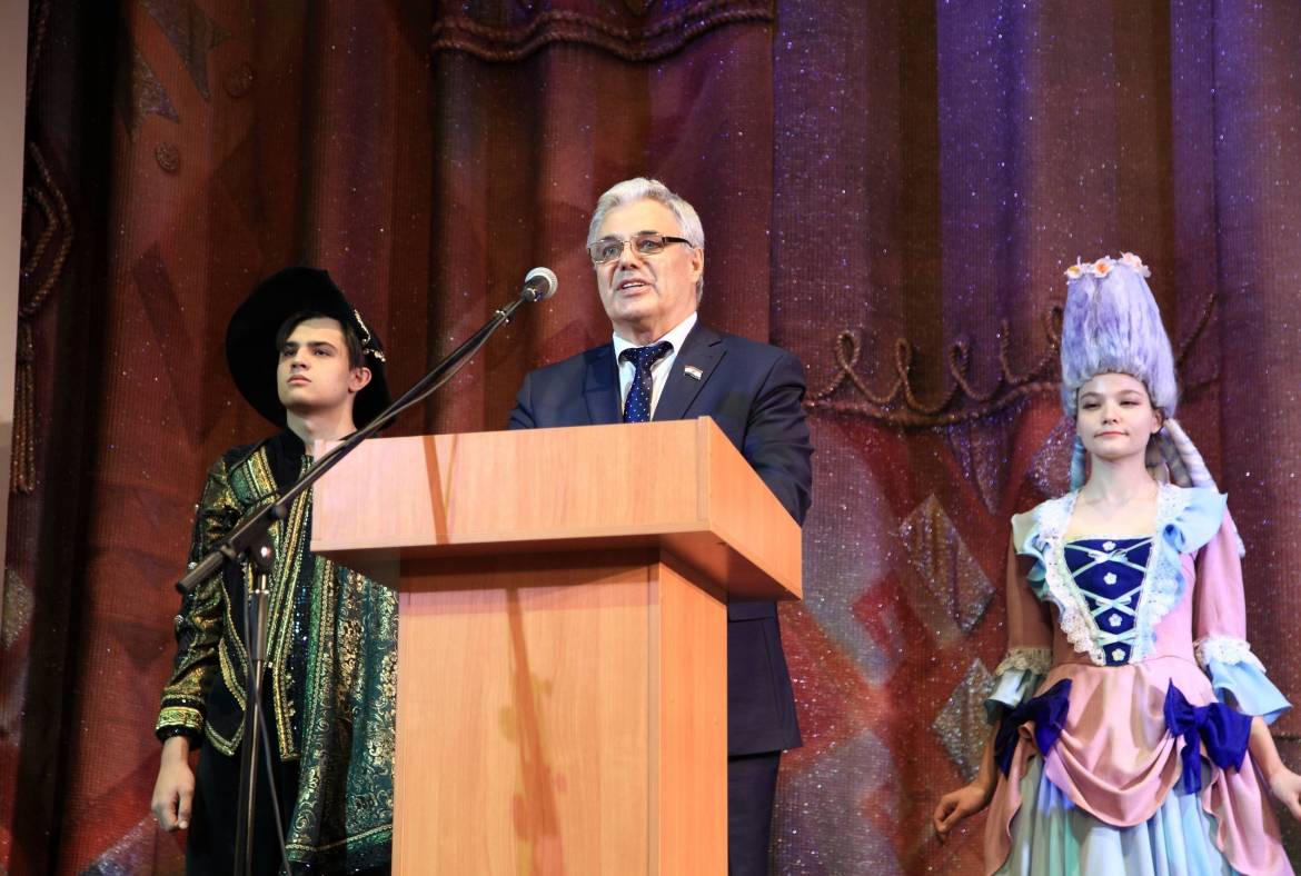 В Государственном русском драматическом театре состоялось торжественное закрытие Года театра в России