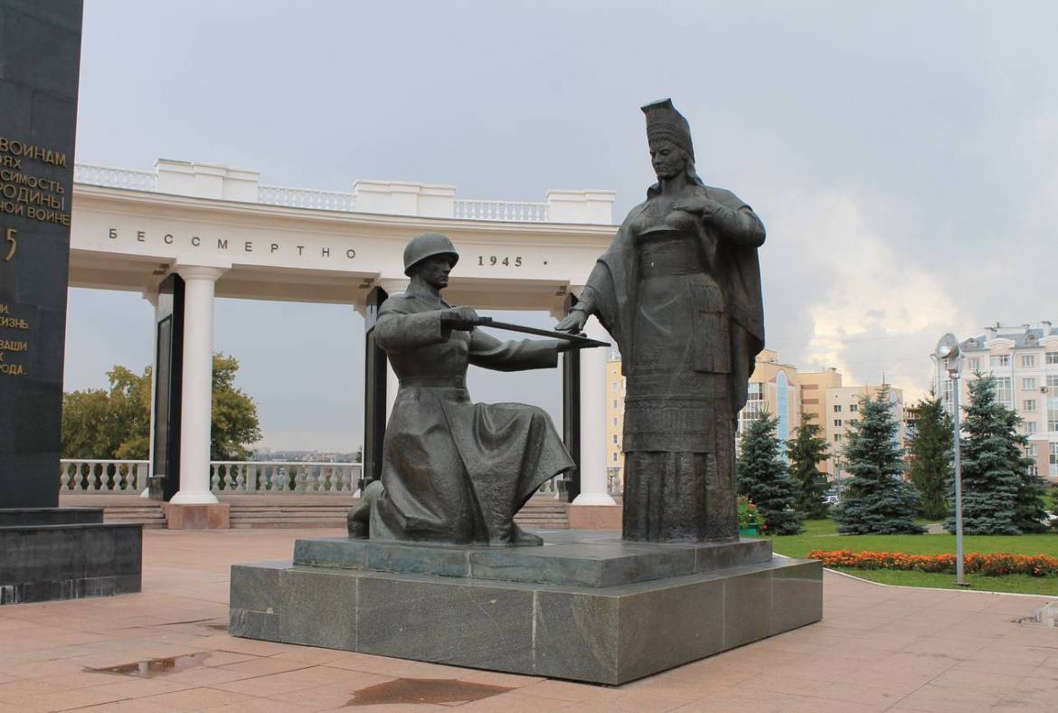 В День памяти и скорби музей Эрьзи предлагает к просмотру  видео-лекцию «50 лет памятнику воинам Мордовии, павшим в Великой Отечественной войне»