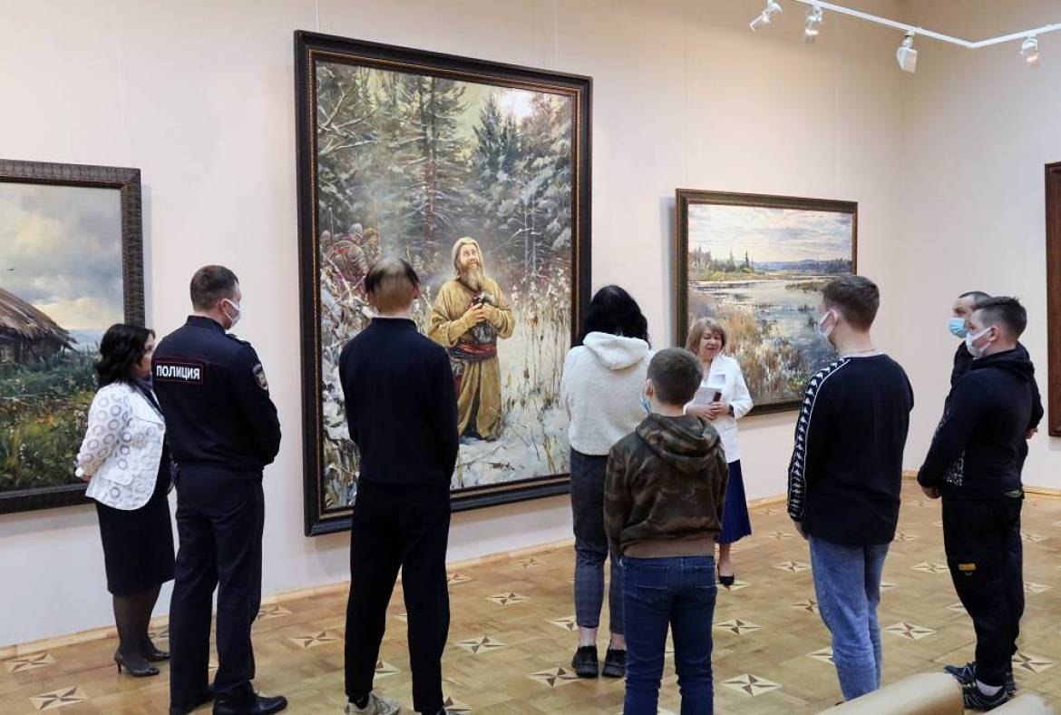 В Выставочном зале музея Эьрзи 1 апреля открылась персональная выставка народного художника России В.И. Нестеренко «О, русская земля!»