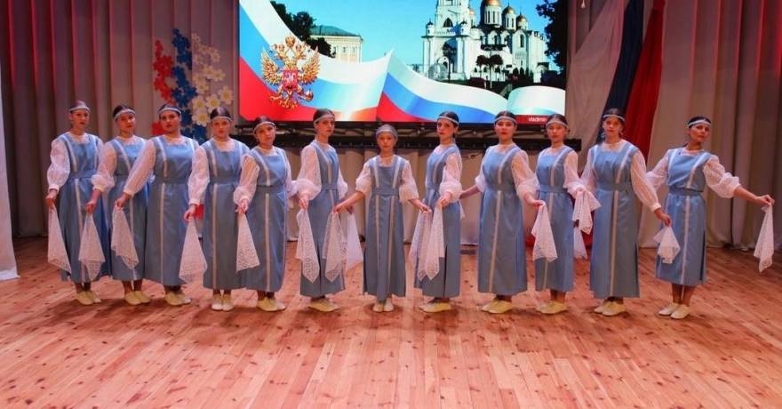 В рамках реализации партийного проекта «Культура малой Родины» (направление «Местный дом культуры») партии «Единая Россия» учреждениями культуры Большеберезниковского муниципального района приобретены сценические костюмы