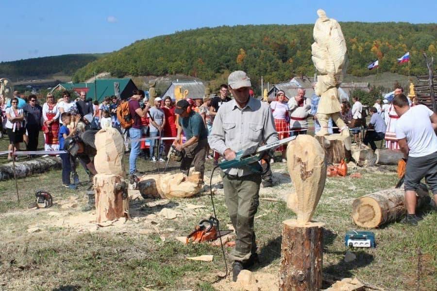 «Вейсэнь ундокс» (Единые корни) Межрегиональный фестиваль резчиков по дереву