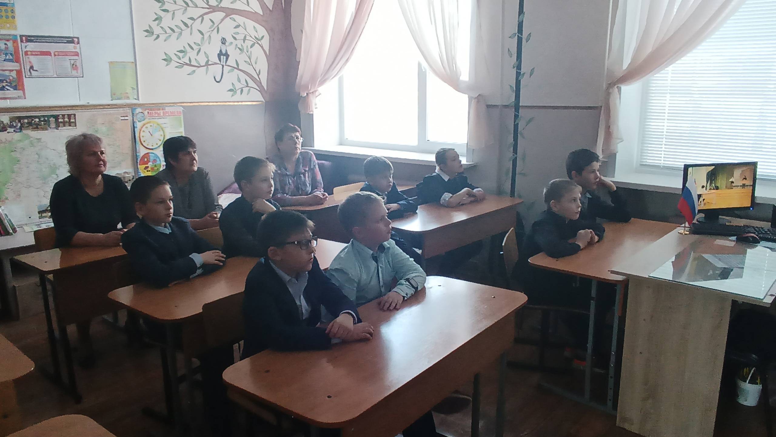Школьники Мордовии смотрят спектакли участников фестиваля 
