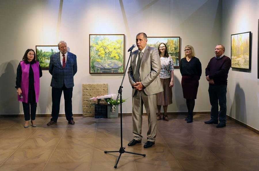 В Музее им. С. Д. Эрьзи состоялось открытие юбилейной персональной выставки художника и педагога Владимира Ваничкина.