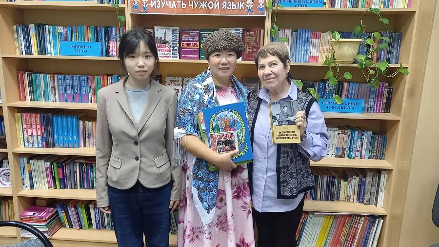 Мордовскую республиканскую детскую библиотеку посетили гости из Китая