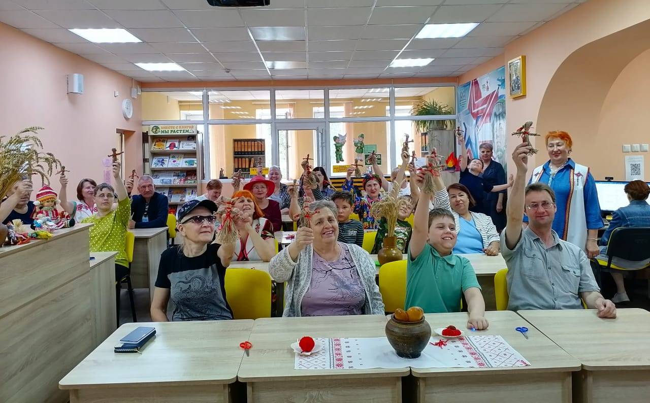 Мастер-класс «Обрядовая игрушка-кукла мордвы “Здоровье”» в Библиотеке для слепых