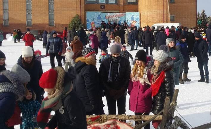 26 января в Акселе прошел фестиваль народных промыслов «За-Валенки»