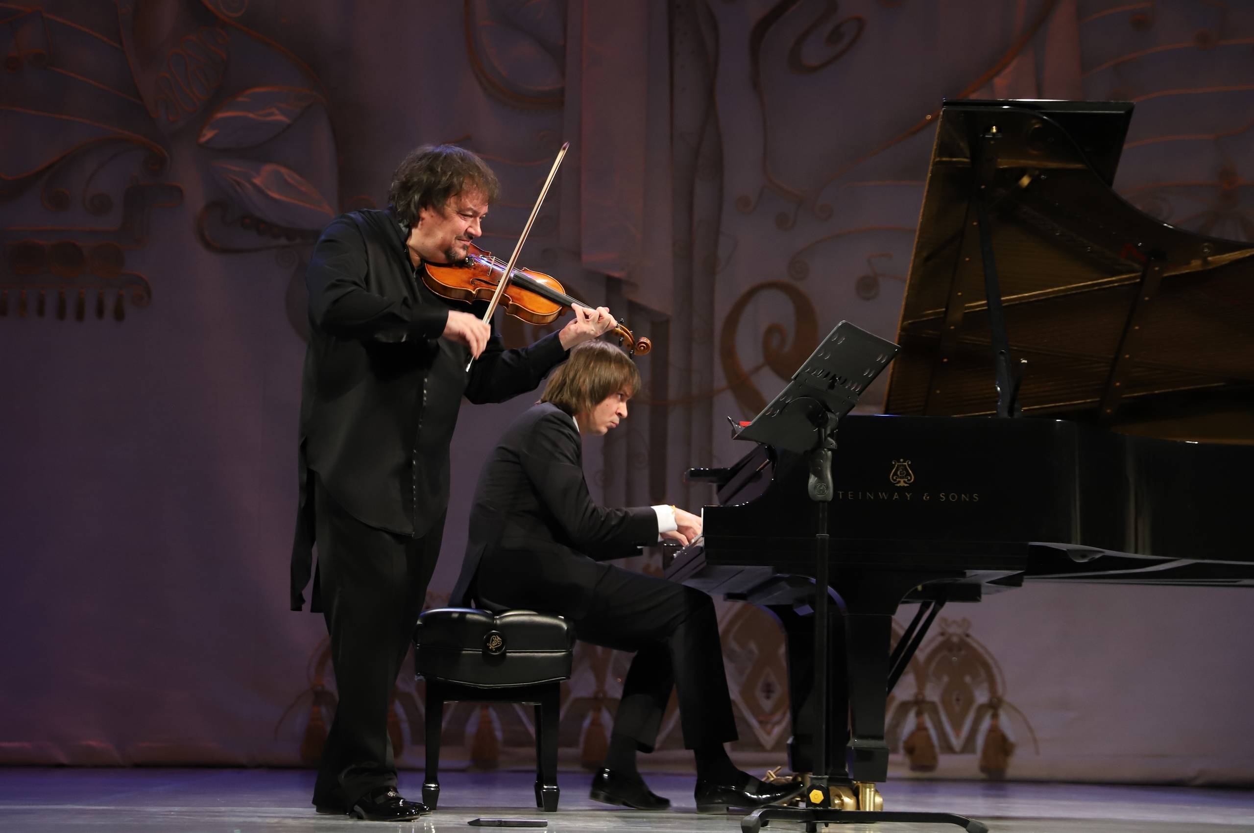 В музыкальном театре им. И.М. Яушева состоялся благотворительный концерт классической музыки «Рождественские вечера»